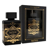 Zwarte en gouden parfumfles en doos van Lattafa Parfum Badee al Oud